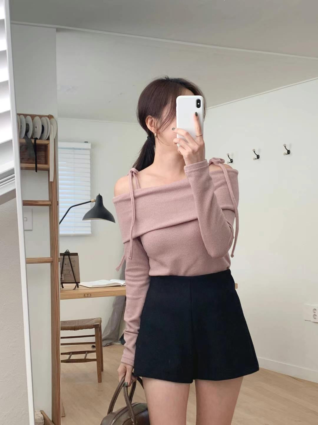 Tied-Off Shoulder Knit Top