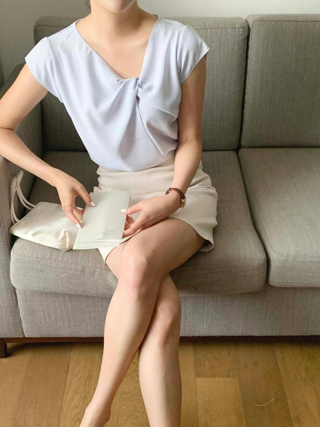 純色寬肩扭結背心