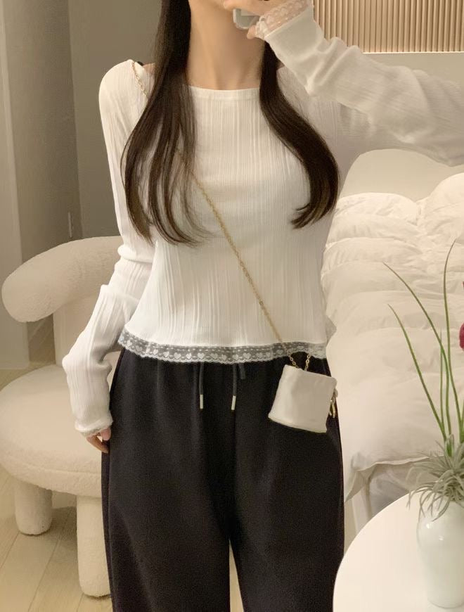 心形蕾絲坑紋上衣