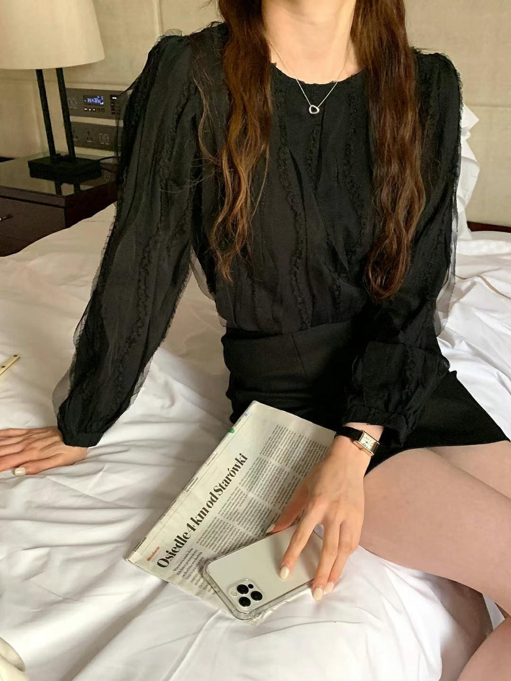 Simple lace solid color top