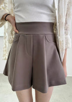 Super stretchy slim A-line shorts