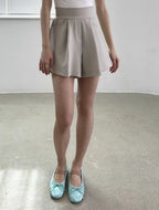 Super stretchy slim A-line shorts